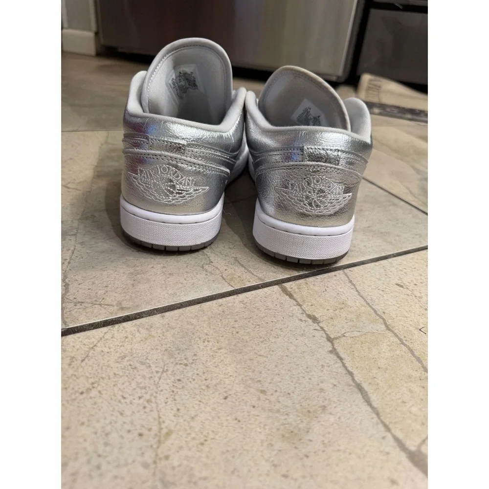 Nike Air Jordan 1 Low Chrome Metallic Silver FN5030-001 Mens 10.5